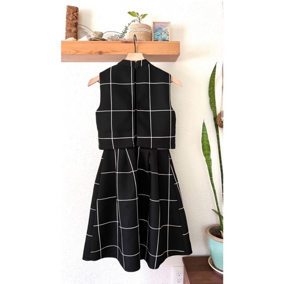 Gracia Windowpane Dress - Picture 3 of 8